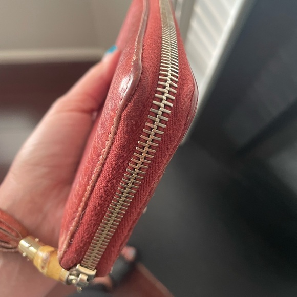 ❤️ Gucci Guccissima Bambi Tassel Aged Leather Zip Around Wallet - Picture 7 of 12